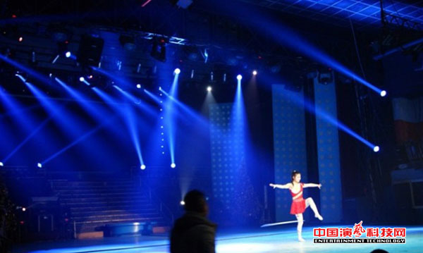 Stage lighting layout dancing effect attention